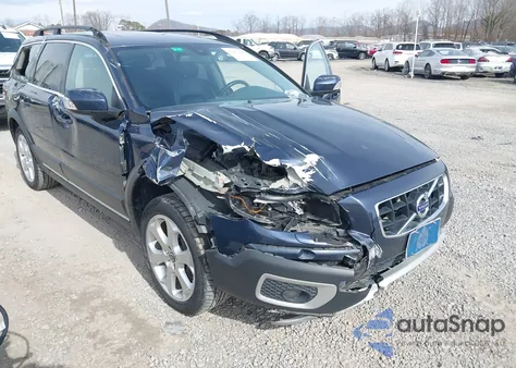 2011 Volvo Xc70 T6 z USA, uszkodzony, nr VIN YV4902BZ6B1105215